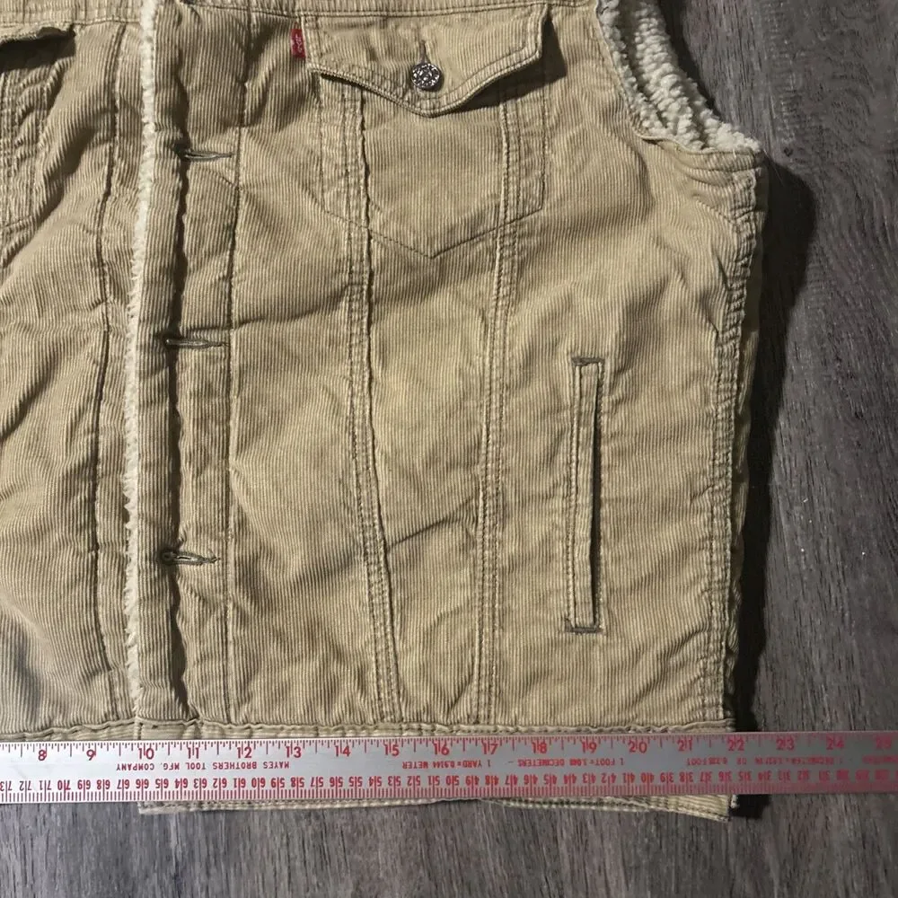 Levi's Corduroy And Sherpa Trucker Vest Size Large Beige Taupe Country Workwear